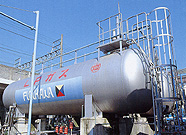 �X�g���[�W�^���N